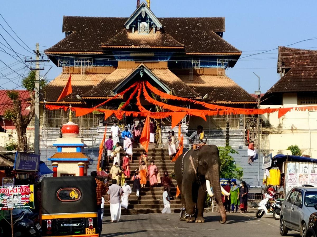 Swasthi Griha Villa Aranmula Eksteriør billede