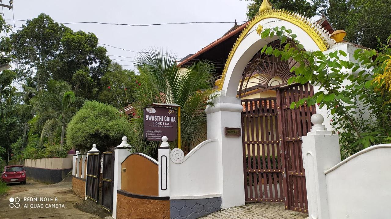 Swasthi Griha Villa Aranmula Eksteriør billede