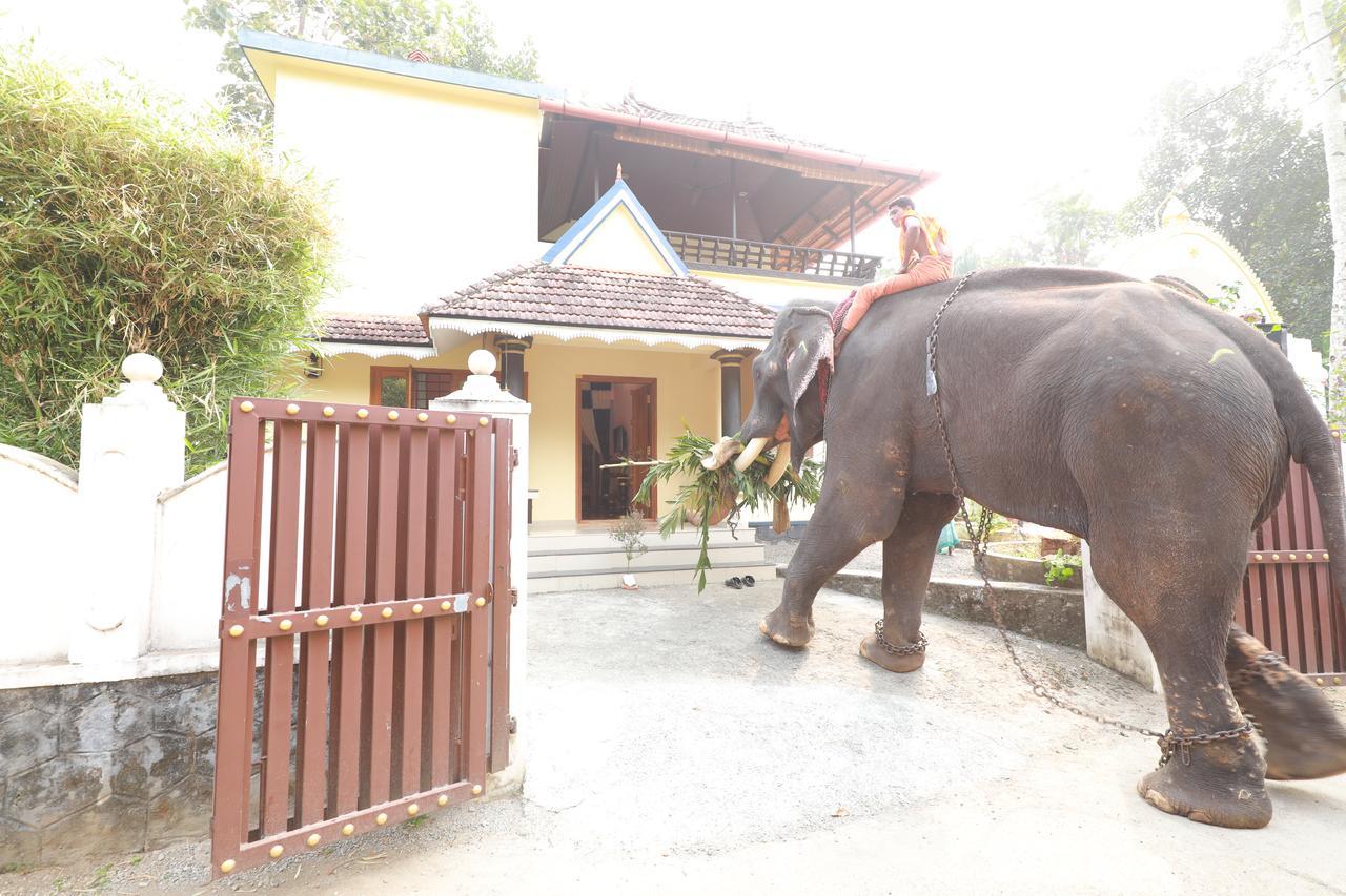 Swasthi Griha Villa Aranmula Eksteriør billede