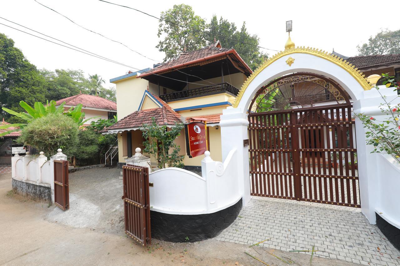 Swasthi Griha Villa Aranmula Eksteriør billede
