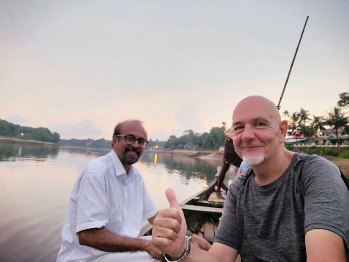 Swasthi Griha Villa Aranmula Eksteriør billede